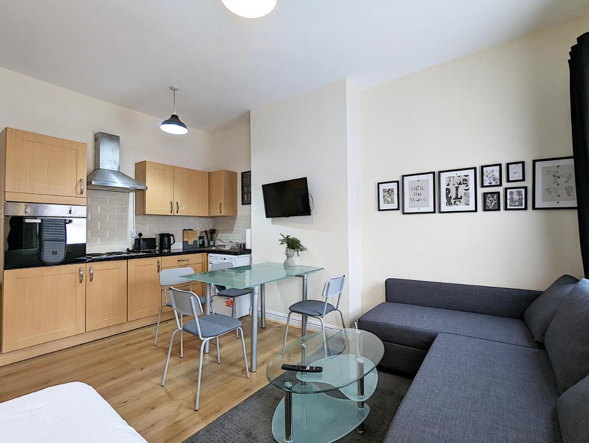 Lovely Studio In Anfield Near Centre Free Parking Liverpool Bagian luar foto