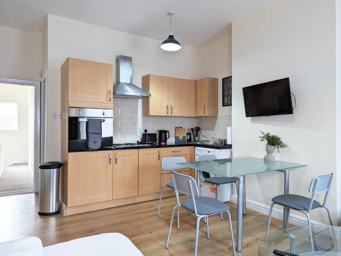 Lovely Studio In Anfield Near Centre Free Parking Liverpool Bagian luar foto